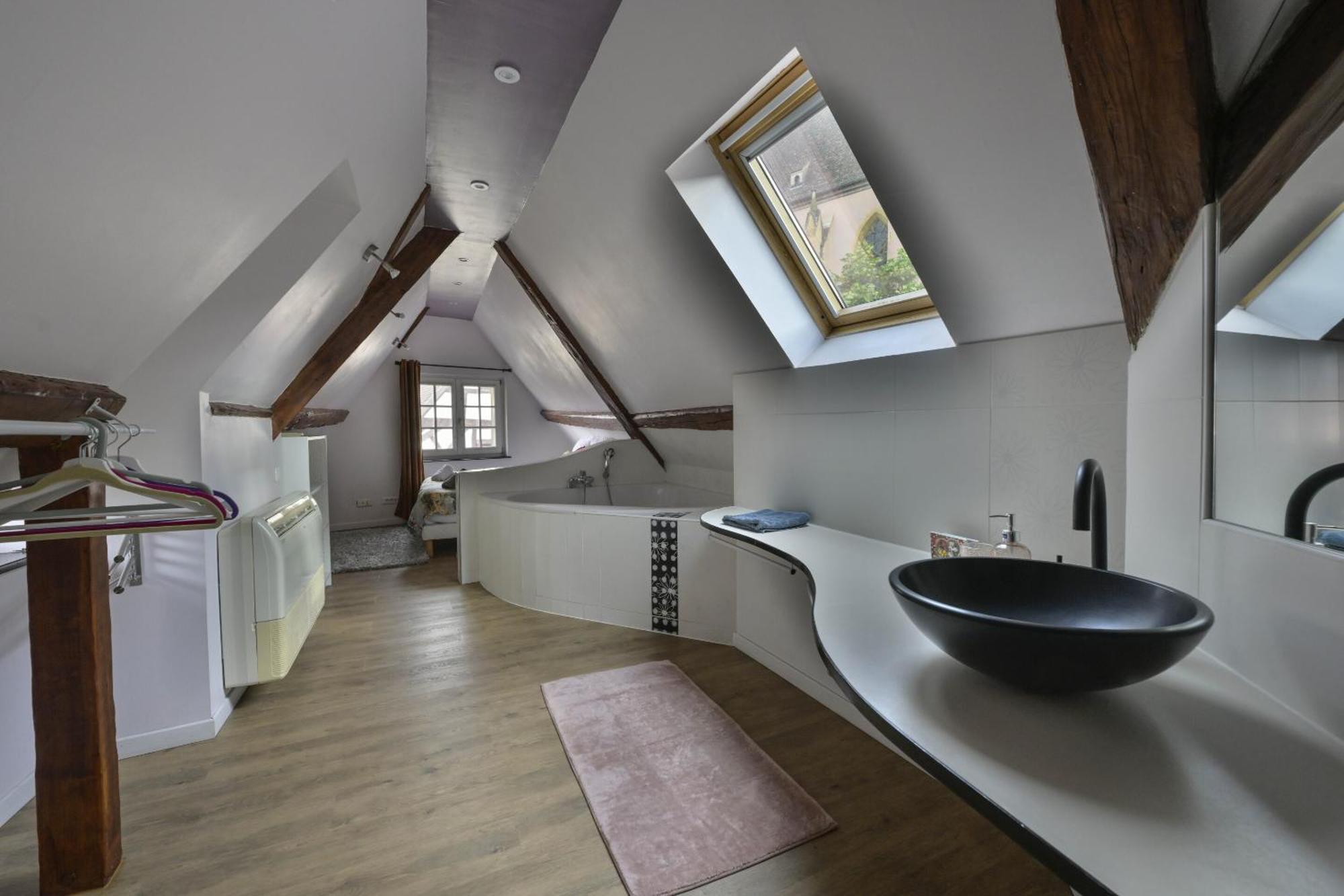 Apartment I-love-colmar - Le 8 De Coeur - Garage Gratuit